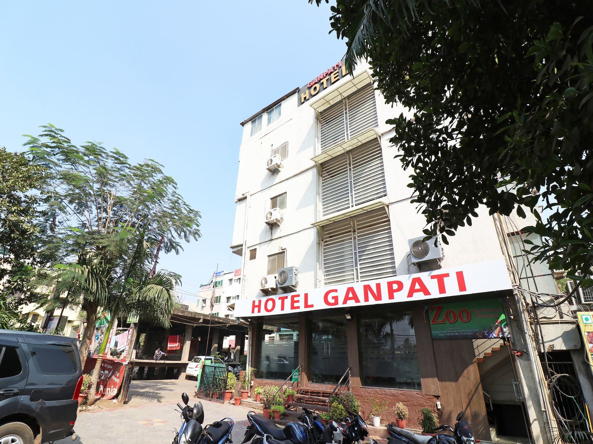 Treebo Trip Ganpati Hotell Bhopal Exteriör bild