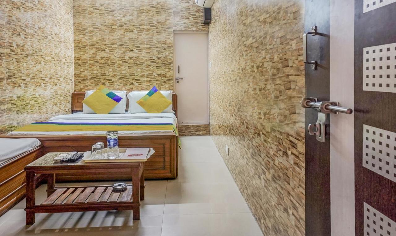 Treebo Trip Ganpati Hotell Bhopal Exteriör bild